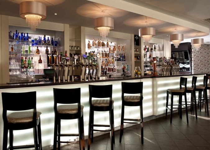 Oly's Bar & Restaurant - Hilton Garden Inn Dublin Custom House